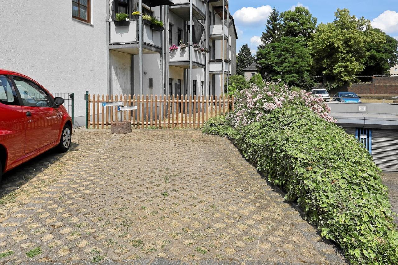 Next Home - Free Parking & Wifi - Badewanne 뒤스부르크 외부 사진