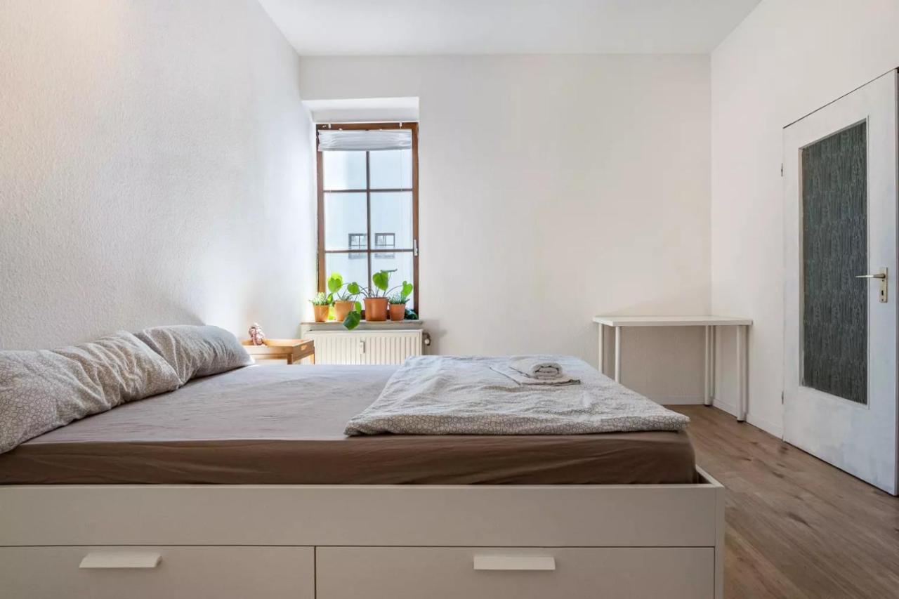 Next Home - Free Parking & Wifi - Badewanne 뒤스부르크 외부 사진